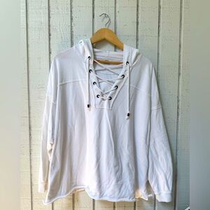 EIC Aerie Soft White Lace Front Hooded Top Oversized Small
